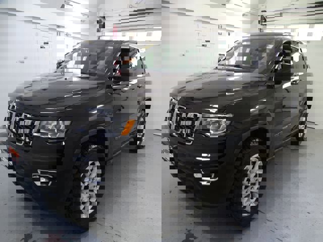 Certified 2022 Jeep Grand Cherokee Laredo X image 17