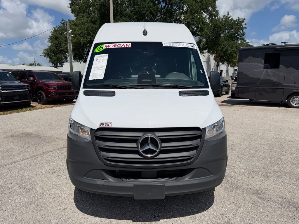 Used 2025 Mercedes-Benz Sprinter 2500 image 8