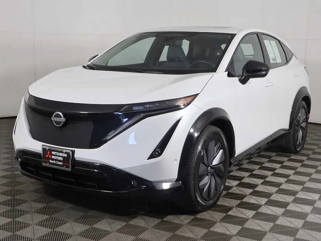 Used 2024 Nissan Ariya AWD image 12