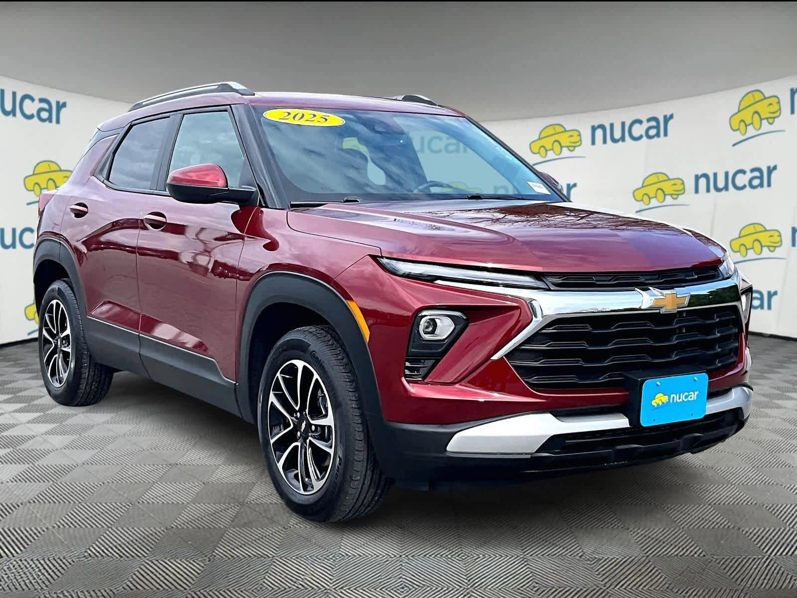 Used 2025 Chevrolet TrailBlazer LT w/ Convenience Package AWD/4WD image 1