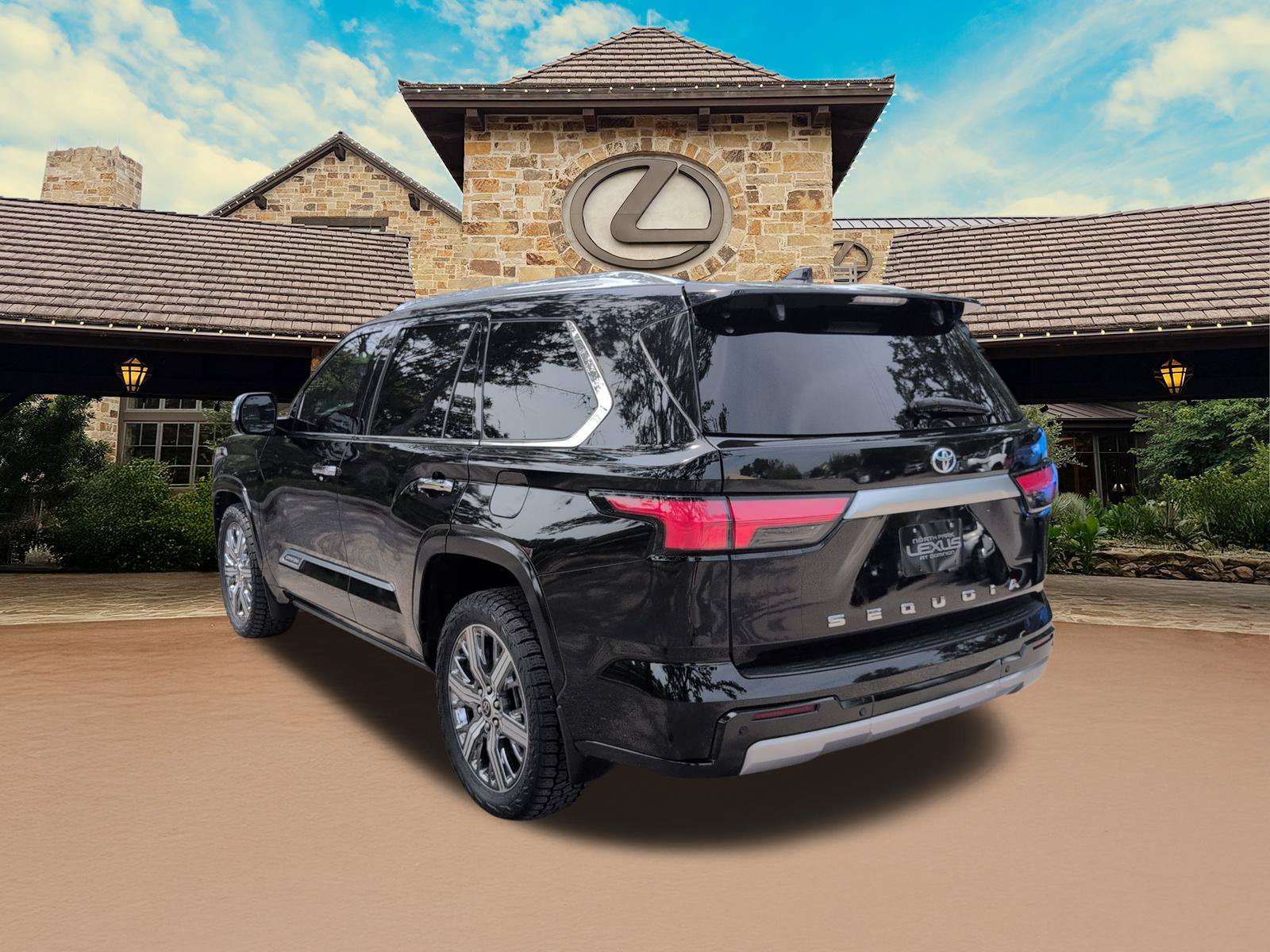 Used 2023 Toyota Sequoia Capstone AWD/4WD image 3