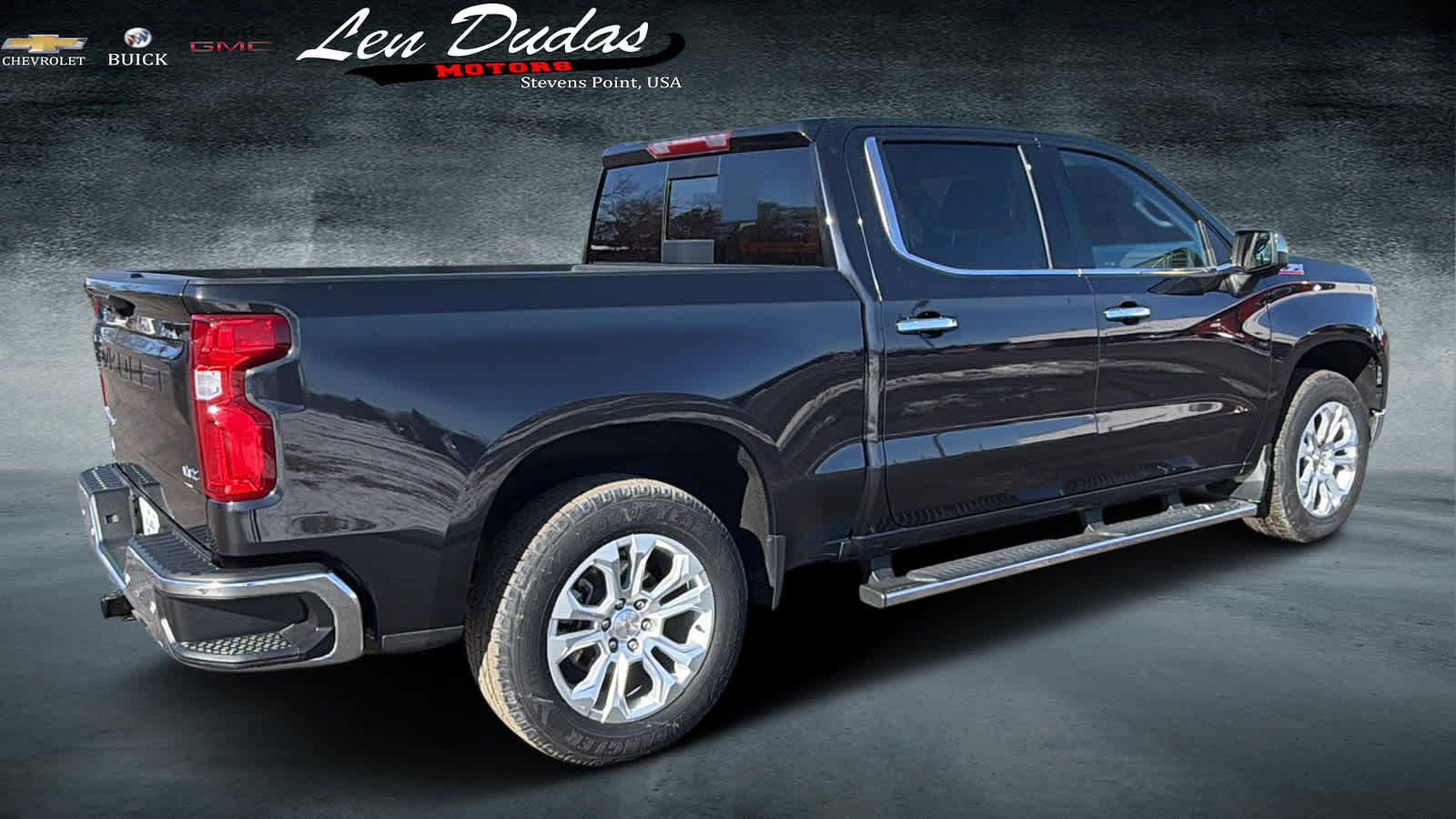 Used 2024 Chevrolet Silverado 1500 LTZ image 4