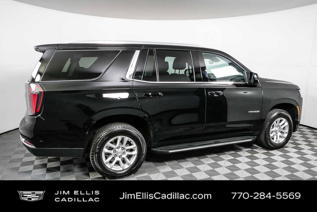 Used 2025 Chevrolet Tahoe LT RWD image 2