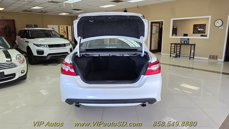 Used 2017 Nissan Altima 2.5 SV FWD image 9