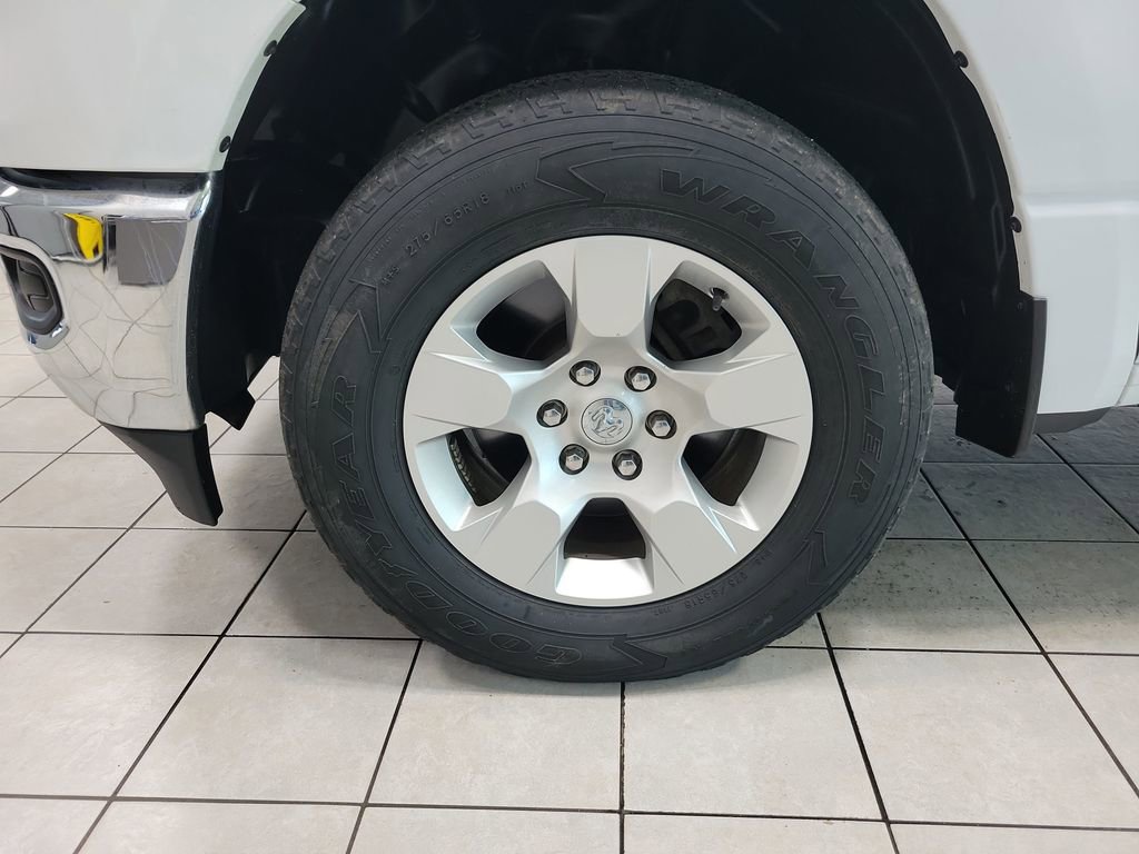 Used 2022 RAM 1500 Big Horn AWD/4WD image 40