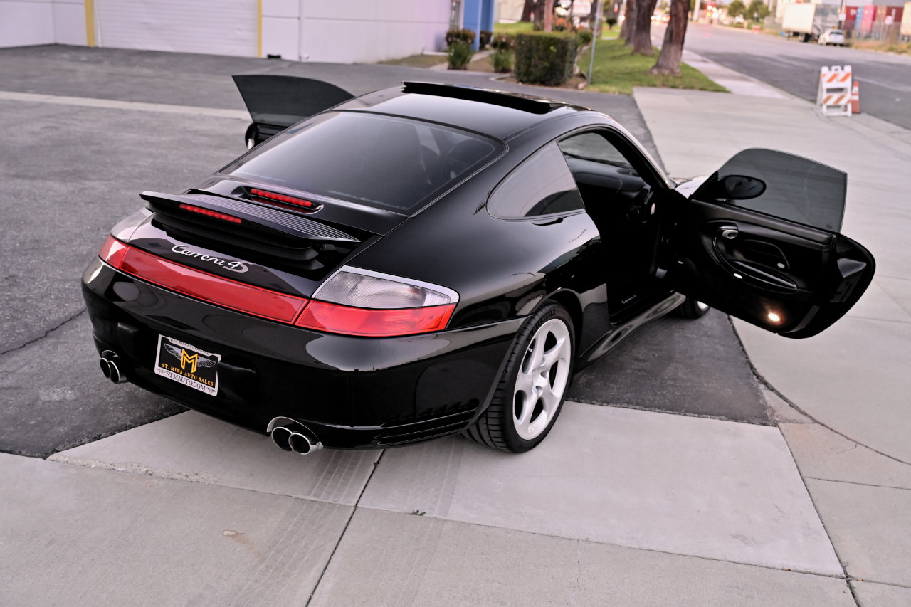 Used 2004 Porsche 911 Carrera 4S image 59