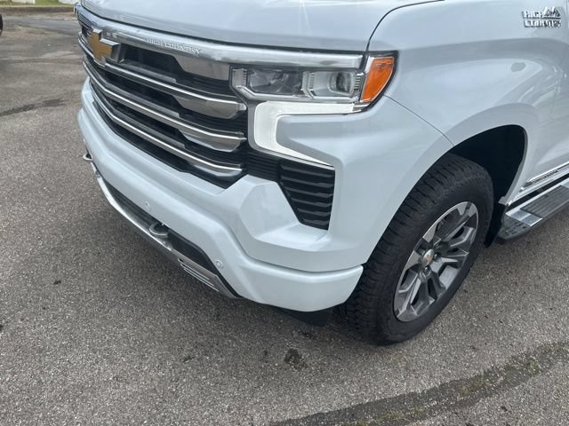 New 2026 Chevrolet Silverado 1500 High Country w/ Z71 Off-Road Package AWD/4WD image 9