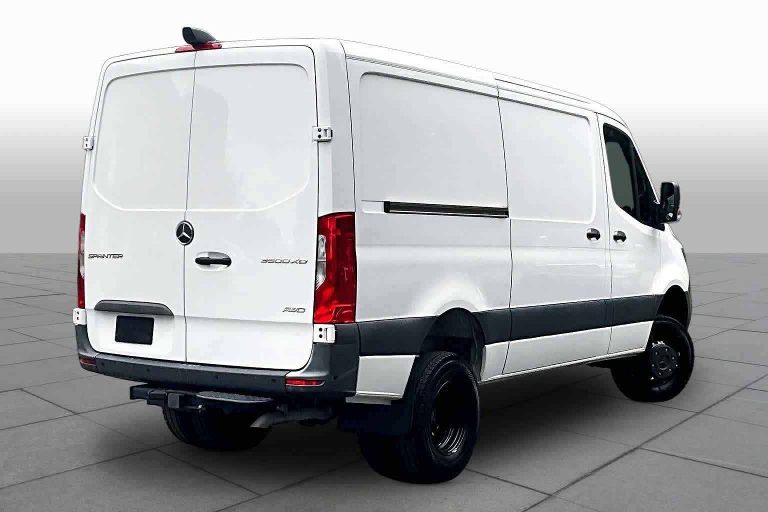 Certified 2024 Mercedes-Benz Sprinter 3500 w/ Parking Package image 12