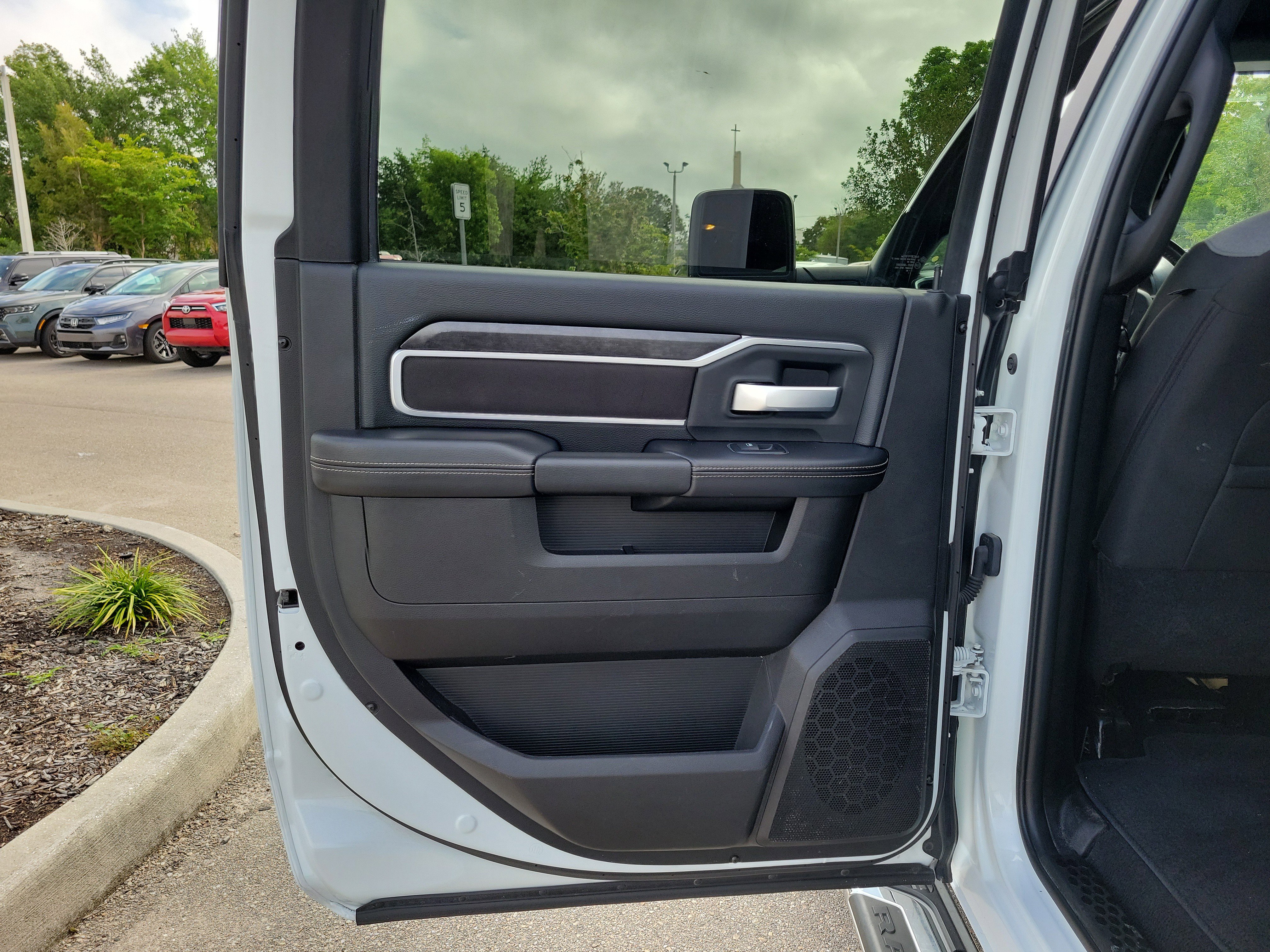 Used 2024 RAM 2500 Big Horn image 16