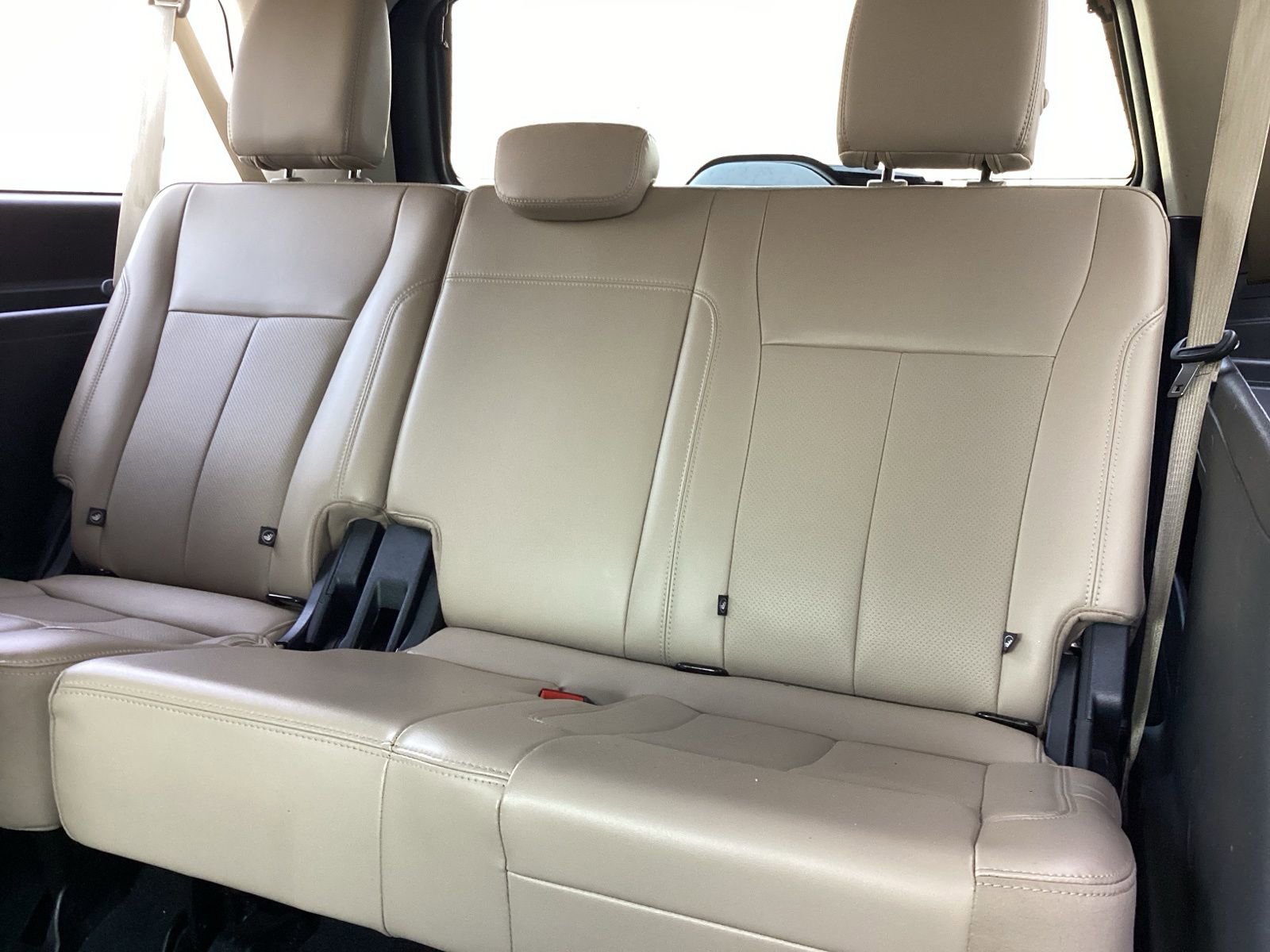 Used 2024 Ford Expedition Max XLT image 15