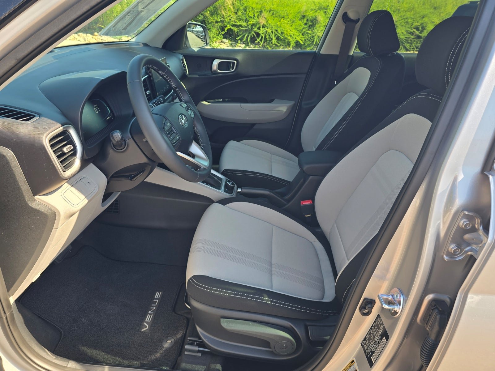 New 2026 Hyundai Venue SEL FWD image 11