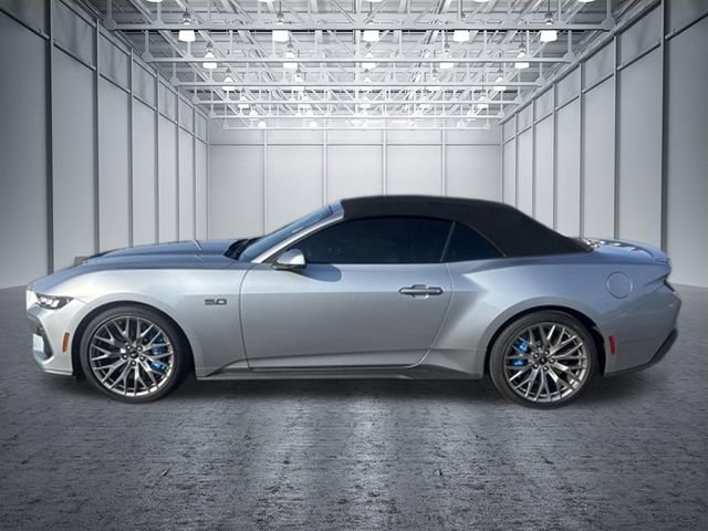 Used 2024 Ford Mustang GT Premium RWD image 2