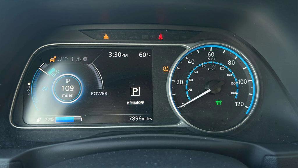 Used 2024 Nissan Leaf S image 17