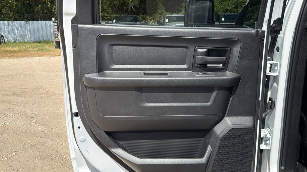 New 2027 RAM 3500 Tradesman AWD/4WD image 17