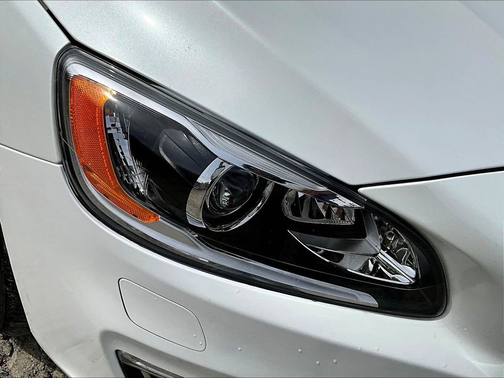 Used 2015 Volvo S60 T5 Platinum image 26