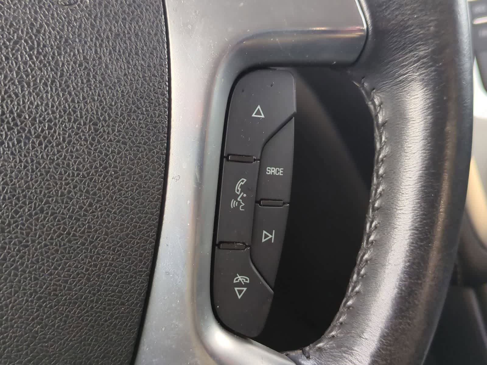 Used 2016 GMC Acadia SLE FWD image 25