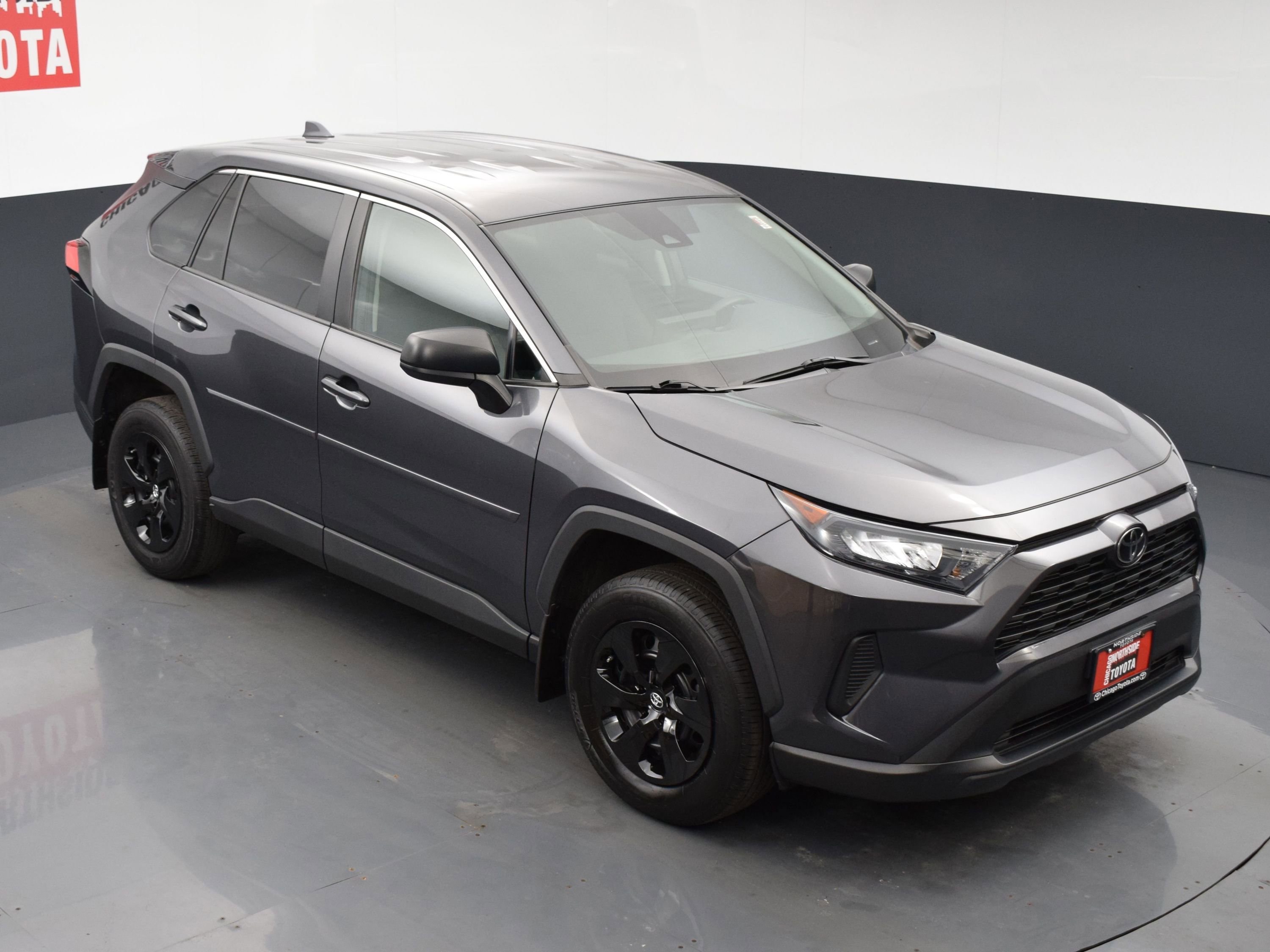 Used 2022 Toyota RAV4 LE image 21