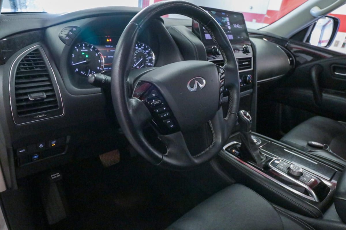 Used 2023 INFINITI QX80 Luxe w/ Cargo Package RWD image 13