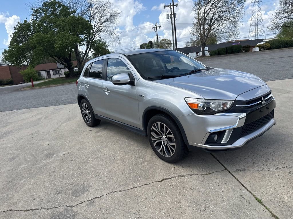 Used 2018 Mitsubishi Outlander Sport SE image 3