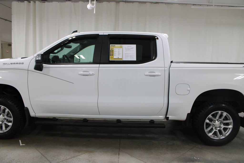 Used 2022 Chevrolet Silverado 1500 LT w/ Protection Package AWD/4WD image 6