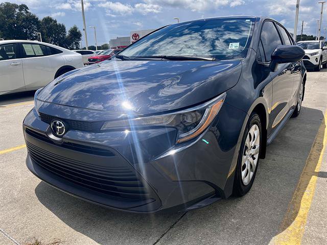 Used 2025 Toyota Corolla LE FWD image 8