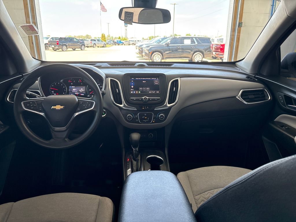 Used 2022 Chevrolet Equinox LS w/ LS Convenience Package AWD/4WD image 19