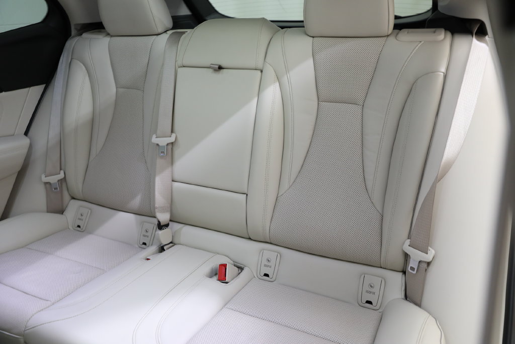 Certified 2022 Buick Envision Essence w/ Safety Package AWD/4WD image 15