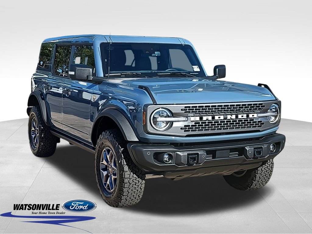 New 2025 Ford Bronco Badlands w/ Sasquatch Package