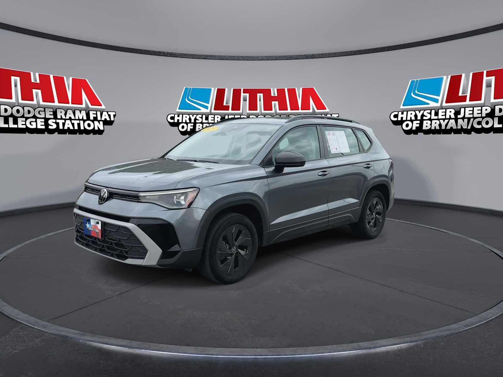 Used 2025 Volkswagen Taos S FWD image 4