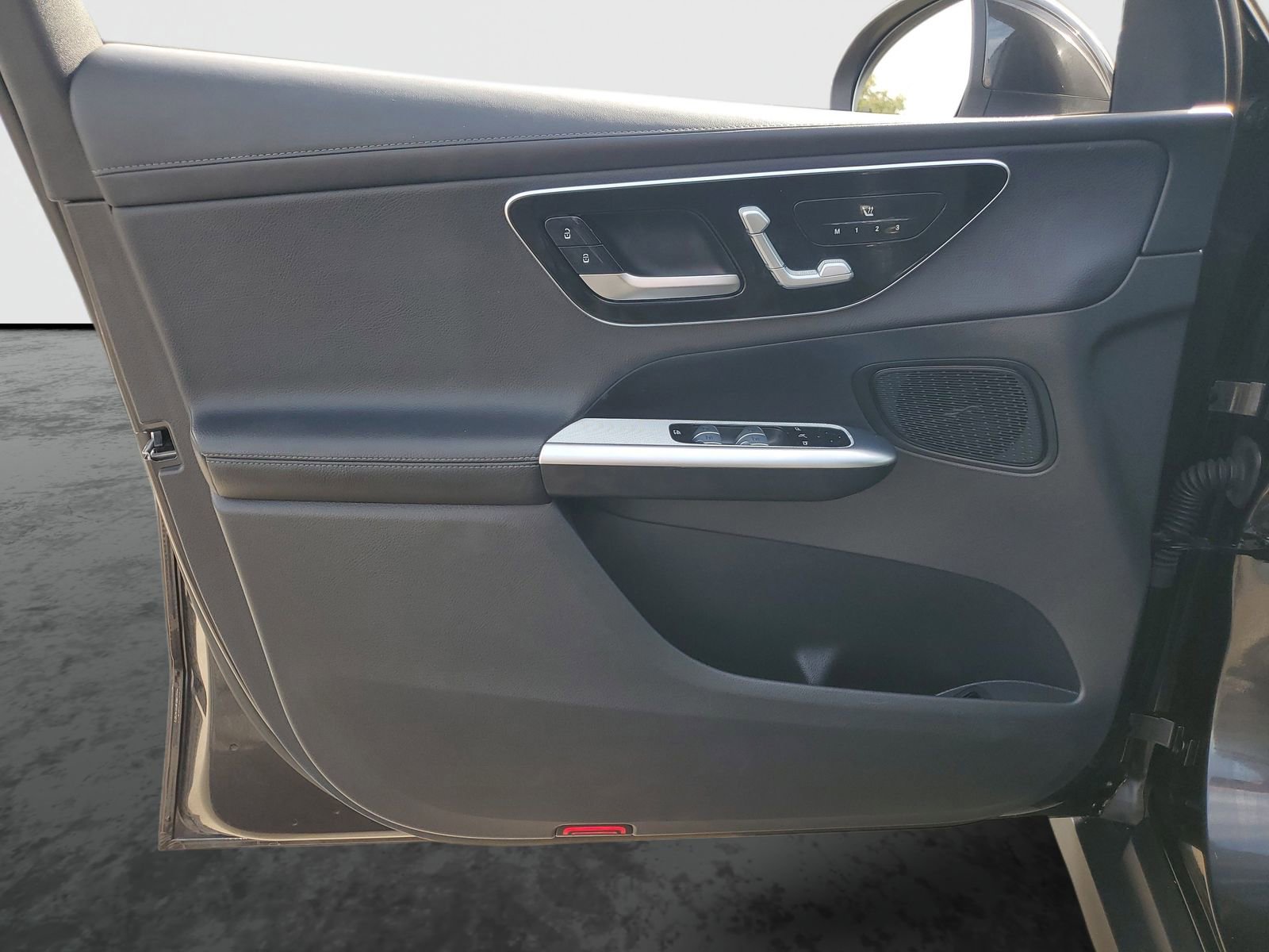 Used 2023 Mercedes-Benz GLC 300 4MATIC image 19