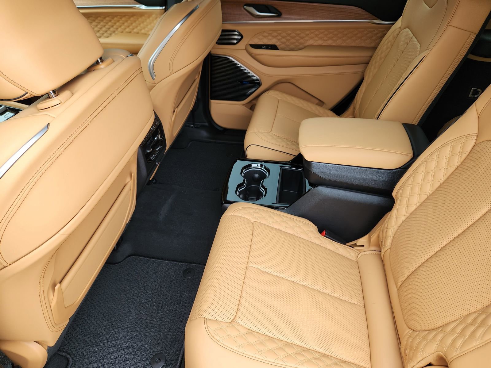 New 2026 Jeep Grand Cherokee L Summit AWD/4WD image 41