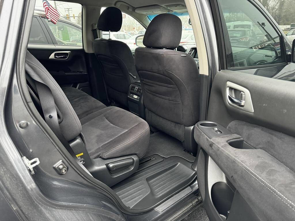 Used 2013 Nissan Pathfinder SV image 8