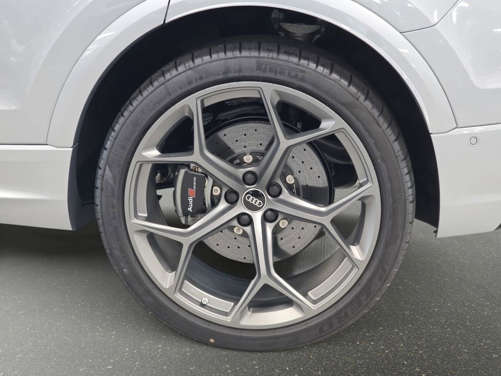 New 2026 Audi RS Q8 performance image 24