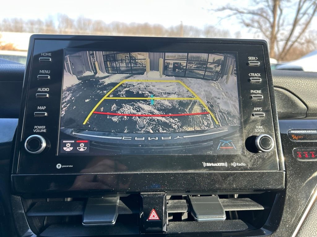 Used 2022 Toyota Camry XLE image 19
