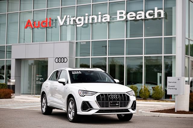 Used 2024 Audi Q3 2.0T Premium Plus AWD/4WD image 1