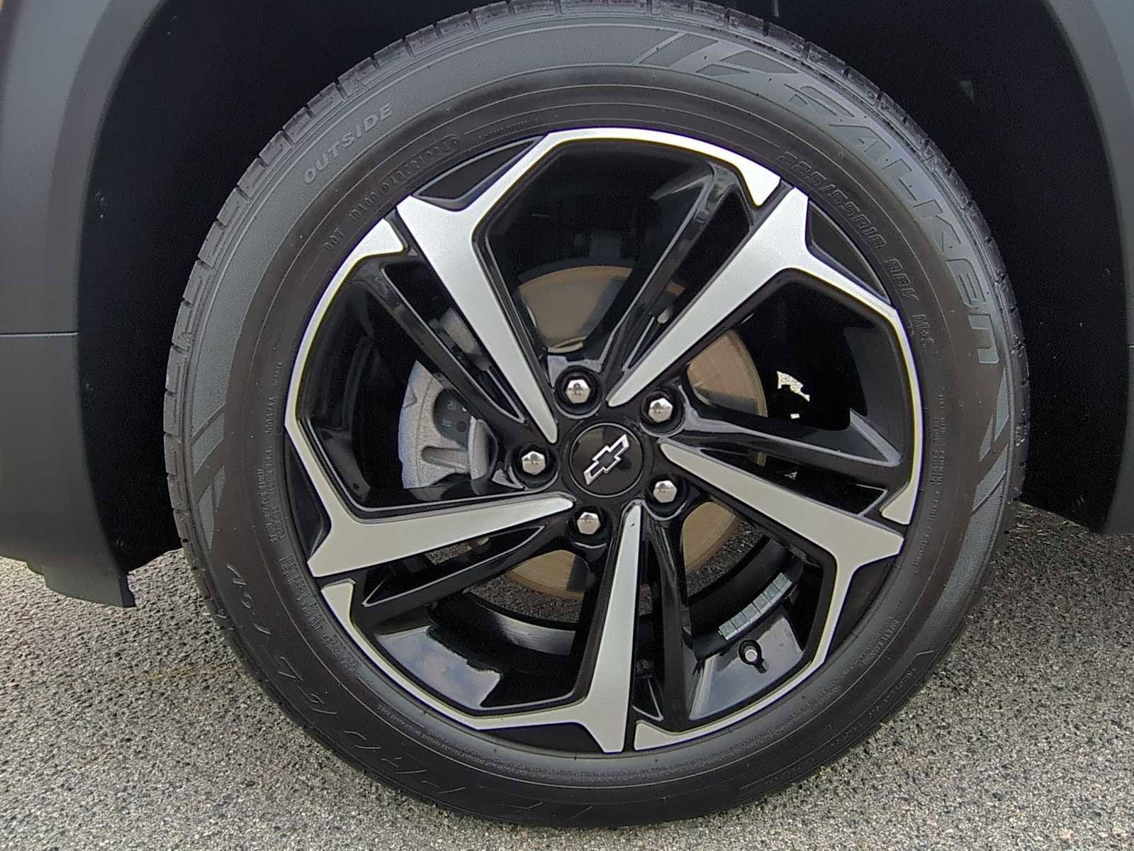 Used 2021 Chevrolet TrailBlazer RS w/ Sun and Liftgate Package image 29