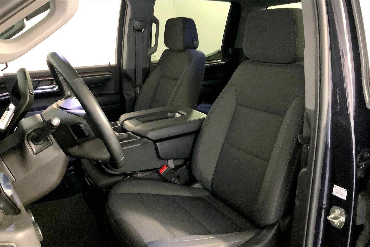Used 2023 Chevrolet Silverado 1500 LT AWD/4WD image 22
