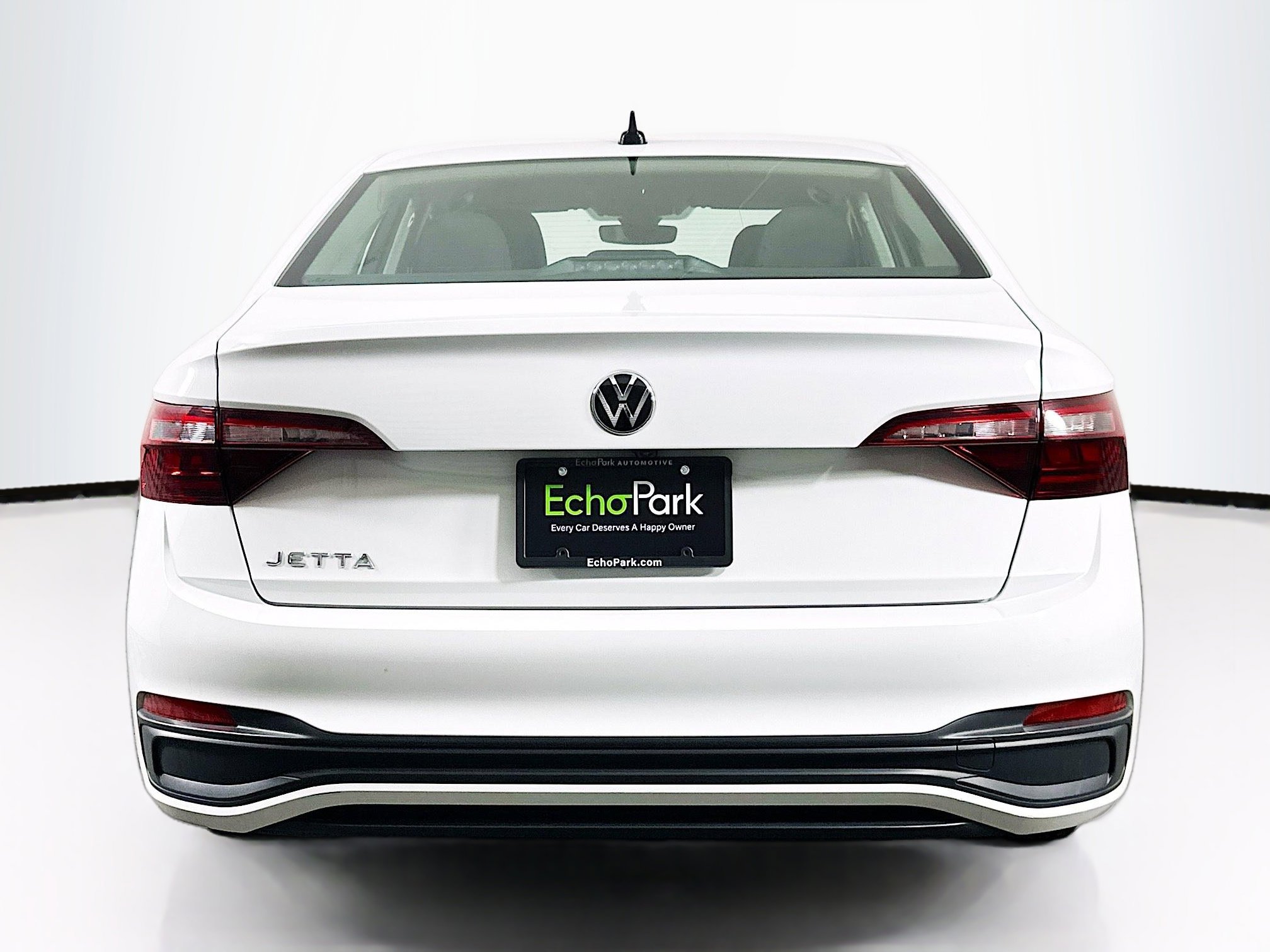 Used 2024 Volkswagen Jetta S image 7