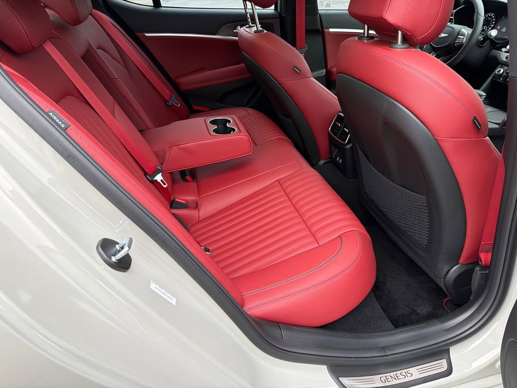 Used 2025 Genesis G70 2.5T w/ Sport Prestige Package image 15
