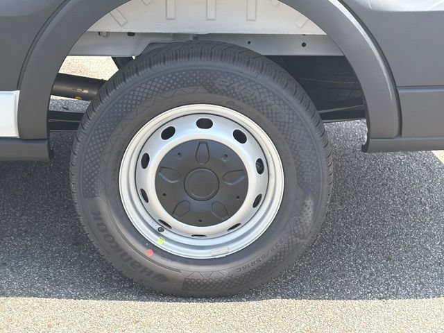 New 2027 Ford Transit 250 148 Medium Roof w/ Load Area Protection Package RWD image 20
