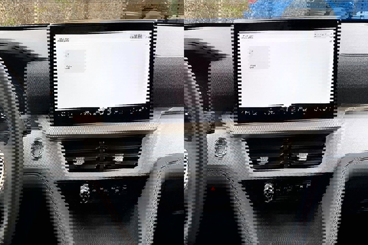 Used 2025 Ford Explorer Active image 6