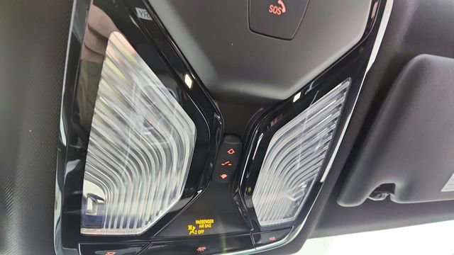 Used 2025 BMW 330i xDrive Sedan image 56