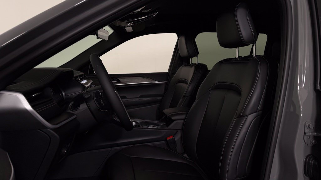 New 2027 Jeep Grand Cherokee L Limited AWD/4WD image 15