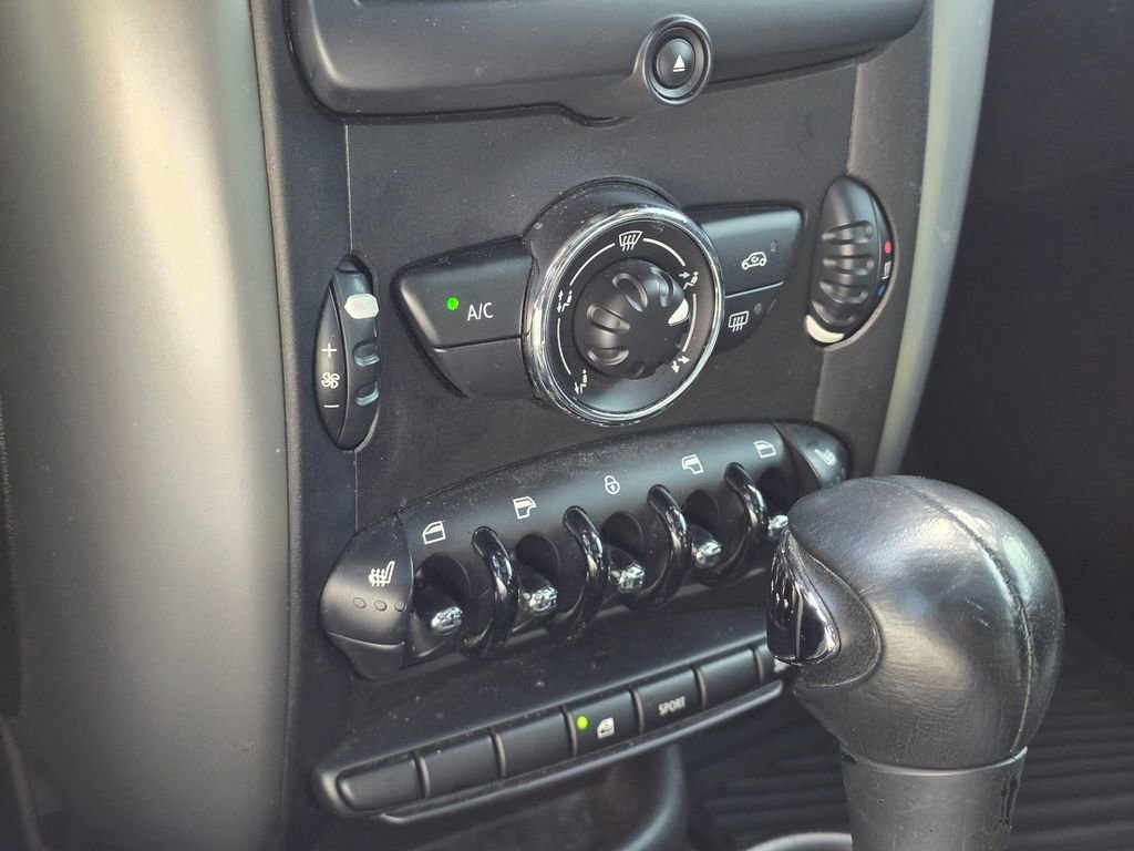 Used 2012 MINI Cooper Countryman FWD image 20