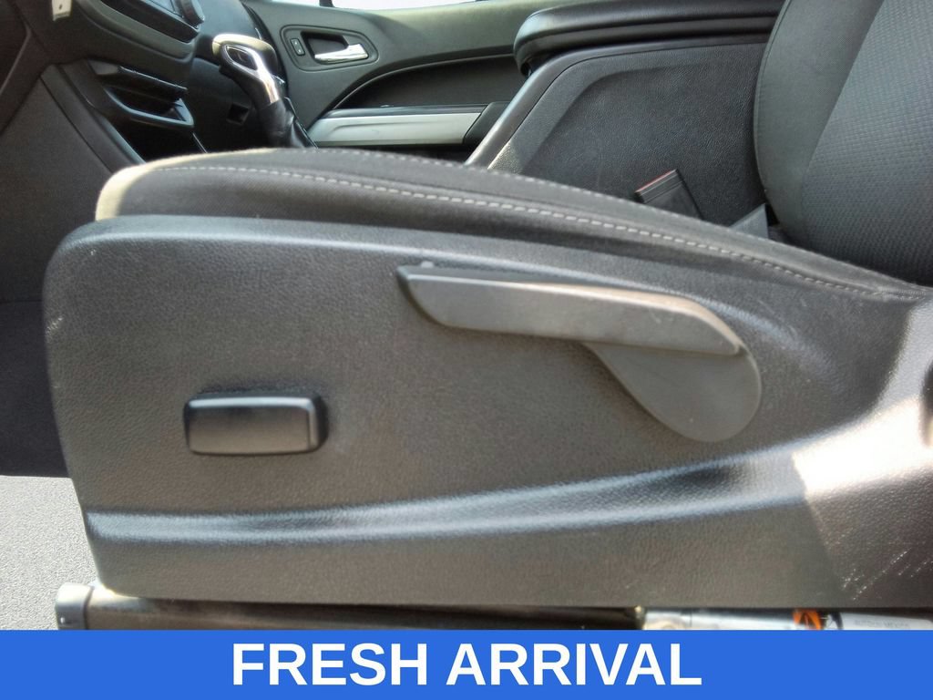Used 2022 Chevrolet Colorado LT AWD/4WD image 19