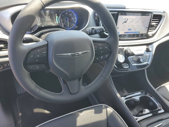 New 2026 Chrysler Pacifica Limited w/ S Appearance Package AWD/4WD image 20