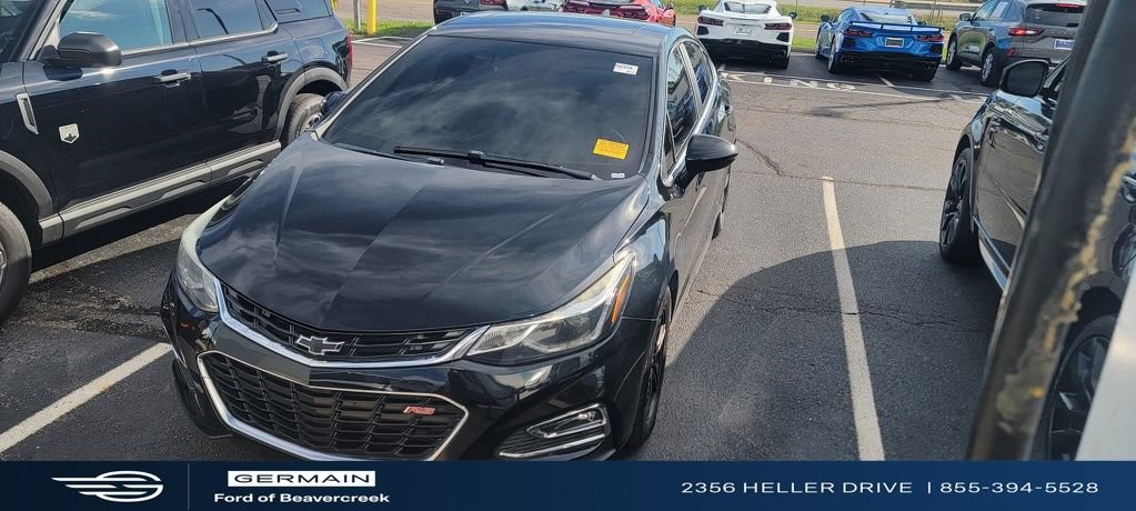 Used 2018 Chevrolet Cruze LT w/ Sun And Sound Package FWD image 1