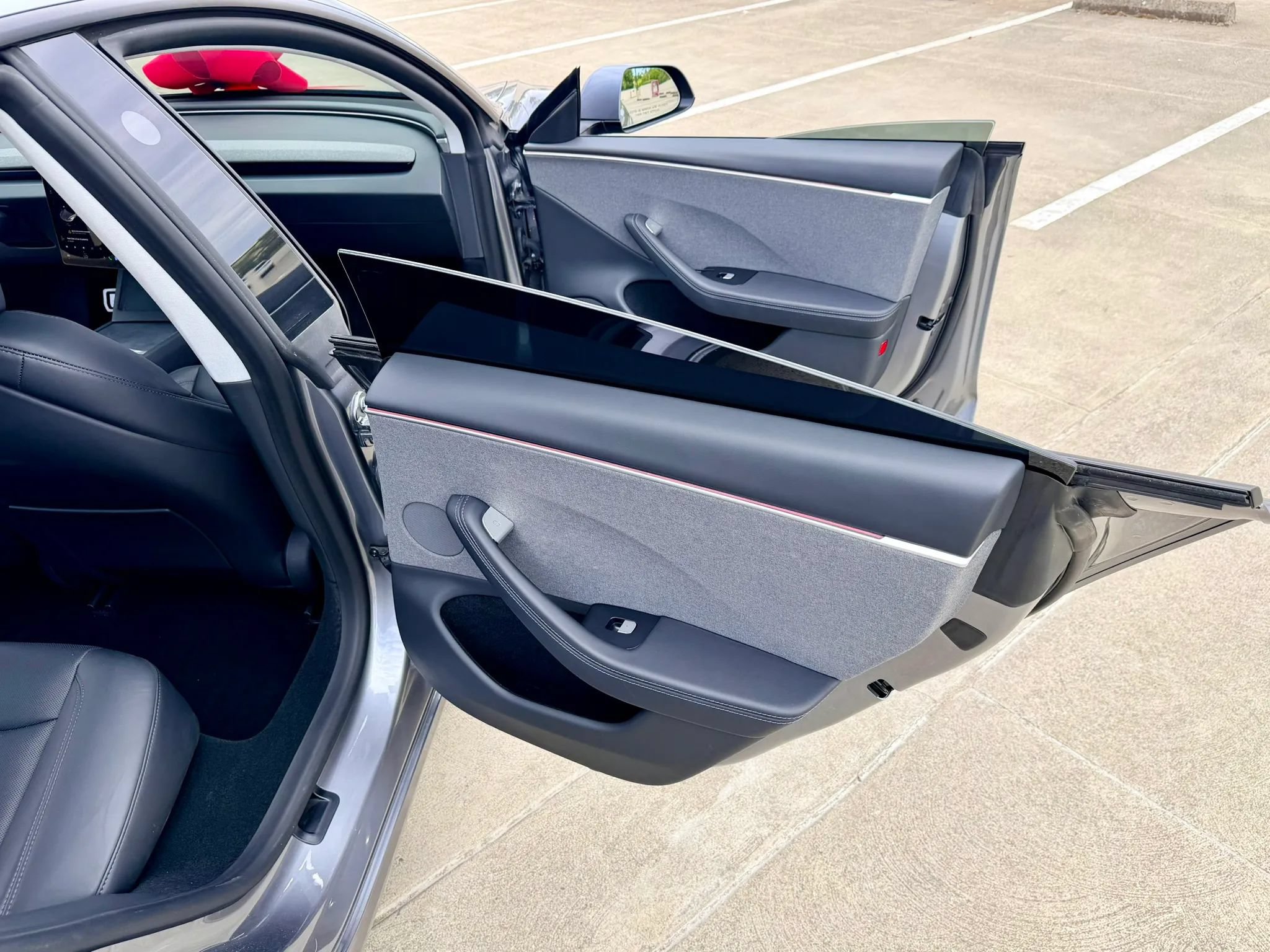Used 2025 Tesla Model 3 Long Range RWD image 34