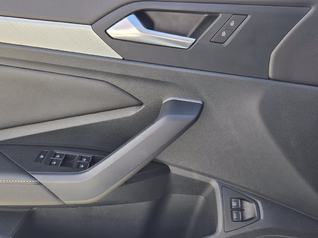 Certified 2024 Volkswagen Jetta SE w/ Panoramic Sunroof Package FWD image 27