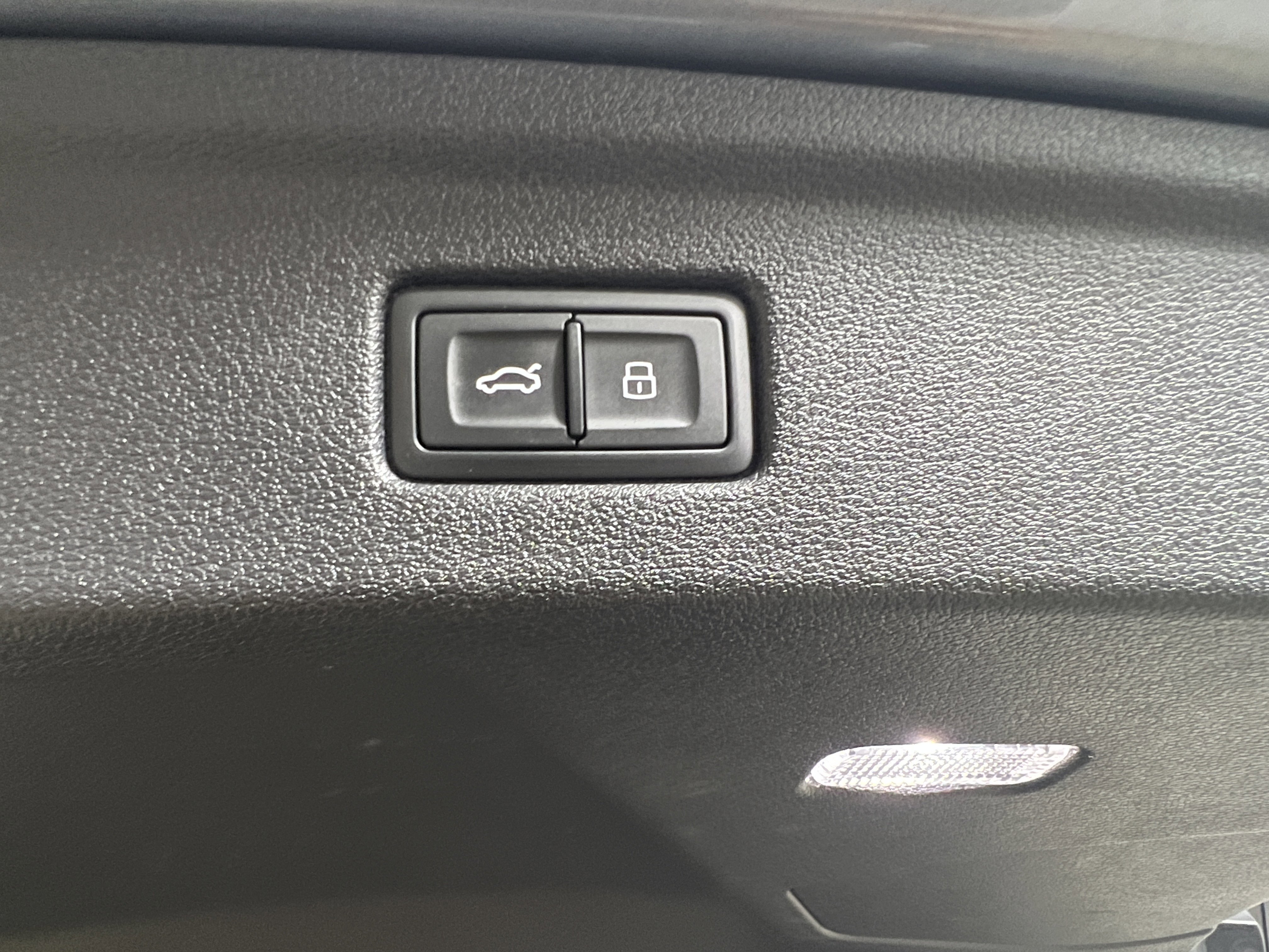 Used 2018 Audi A5 2.0T Premium Plus w/ Premium Plus AWD/4WD image 26